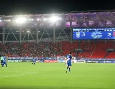 九游官网入口 -风云突变武汉三镇国际比赛日完成体检；全明星赛版图或变；话题不断；心理建设被强调(武汉三镇新赛季球衣)